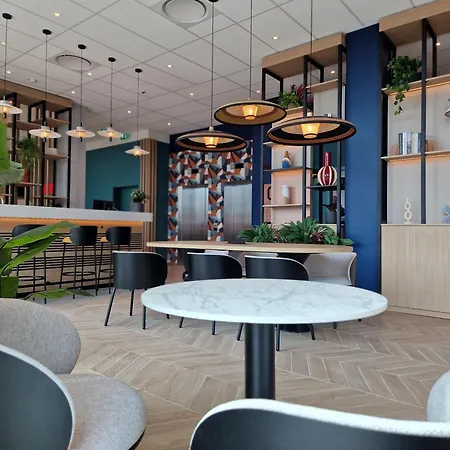 Centre Cloche D'or Hotel