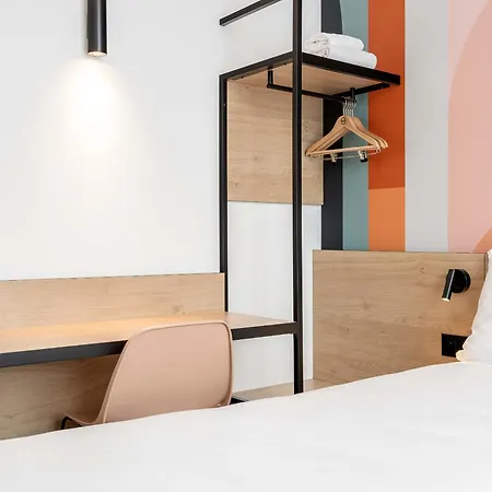 Centre Cloche D'or Otel 3*