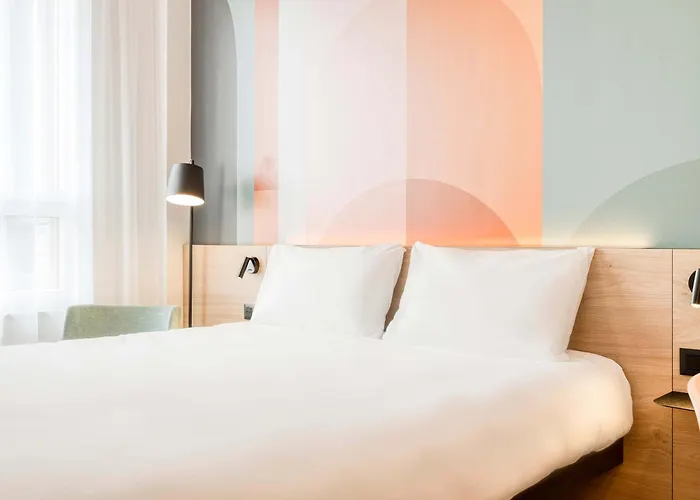 Hotel Centre Cloche D'or 3*