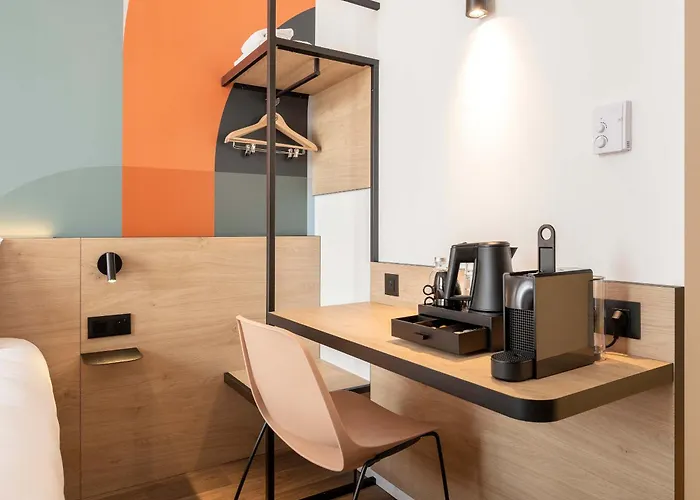 Hotel Centre Cloche D'or 3*