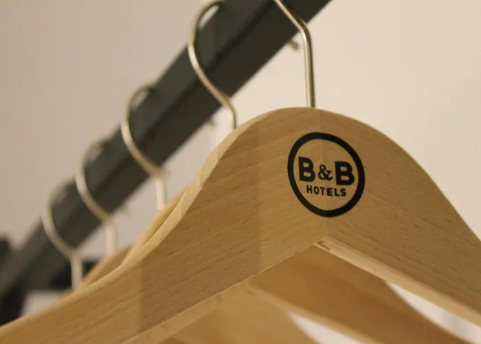 Centre Cloche D'or Hotel