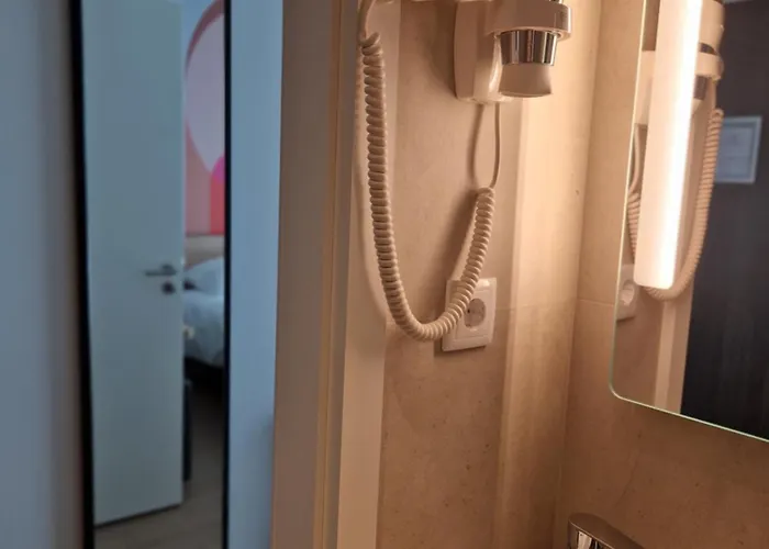 Centre Cloche D'or 3* Люксембург