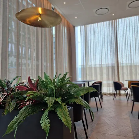 Centre Cloche D'or 호텔 3*