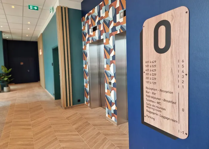 Hotel Centre Cloche D'or 3*